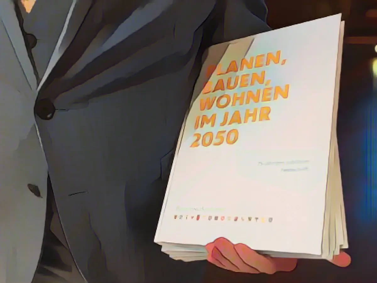 Tenants' association and chamber of architects demand low interest rates