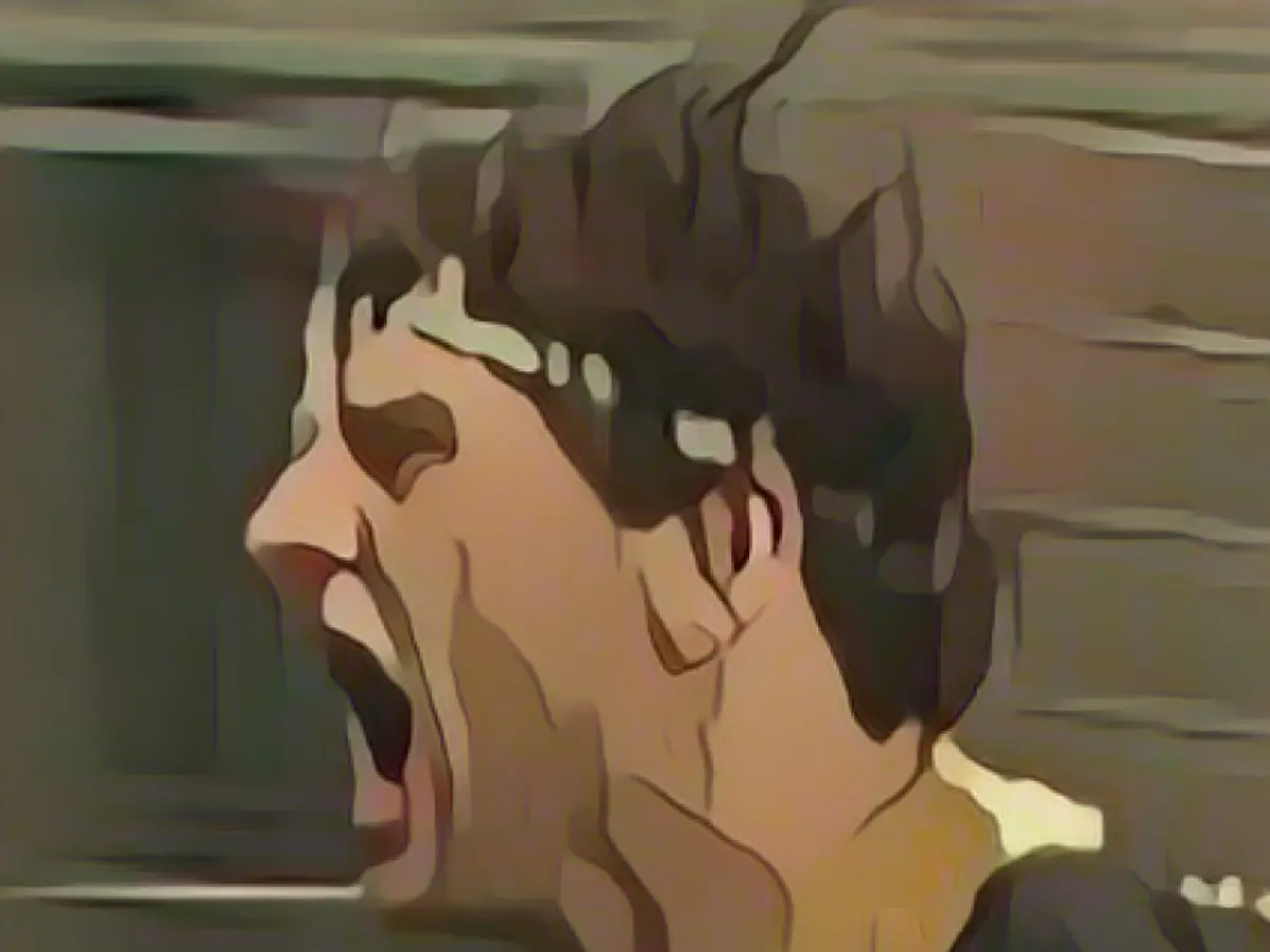 Here Baumgart shows how to score against Bayern!