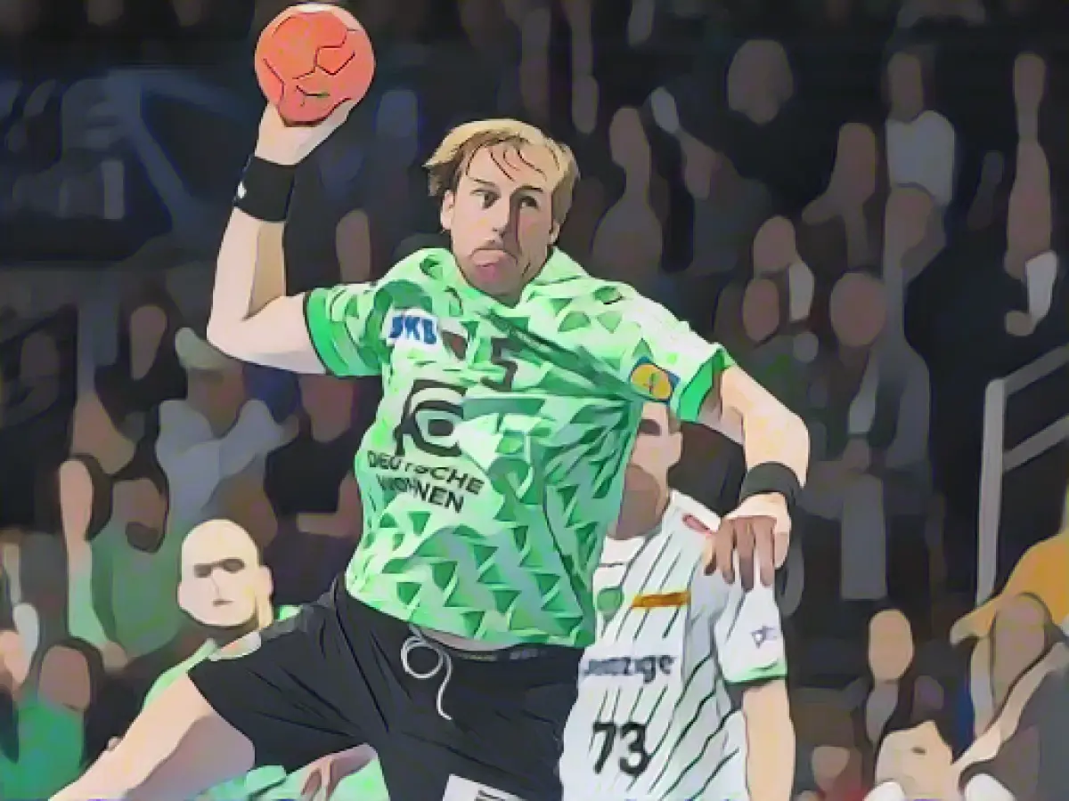 Füchse Berlin extend contract with circle player Darj