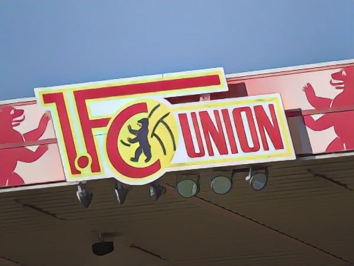 Stadium to be expanded regardless of division