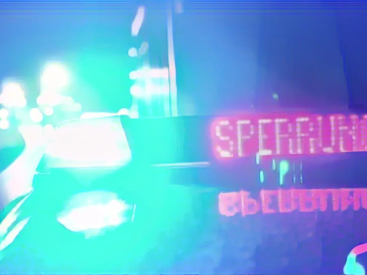 Van crashes into truck - driver (24) dead