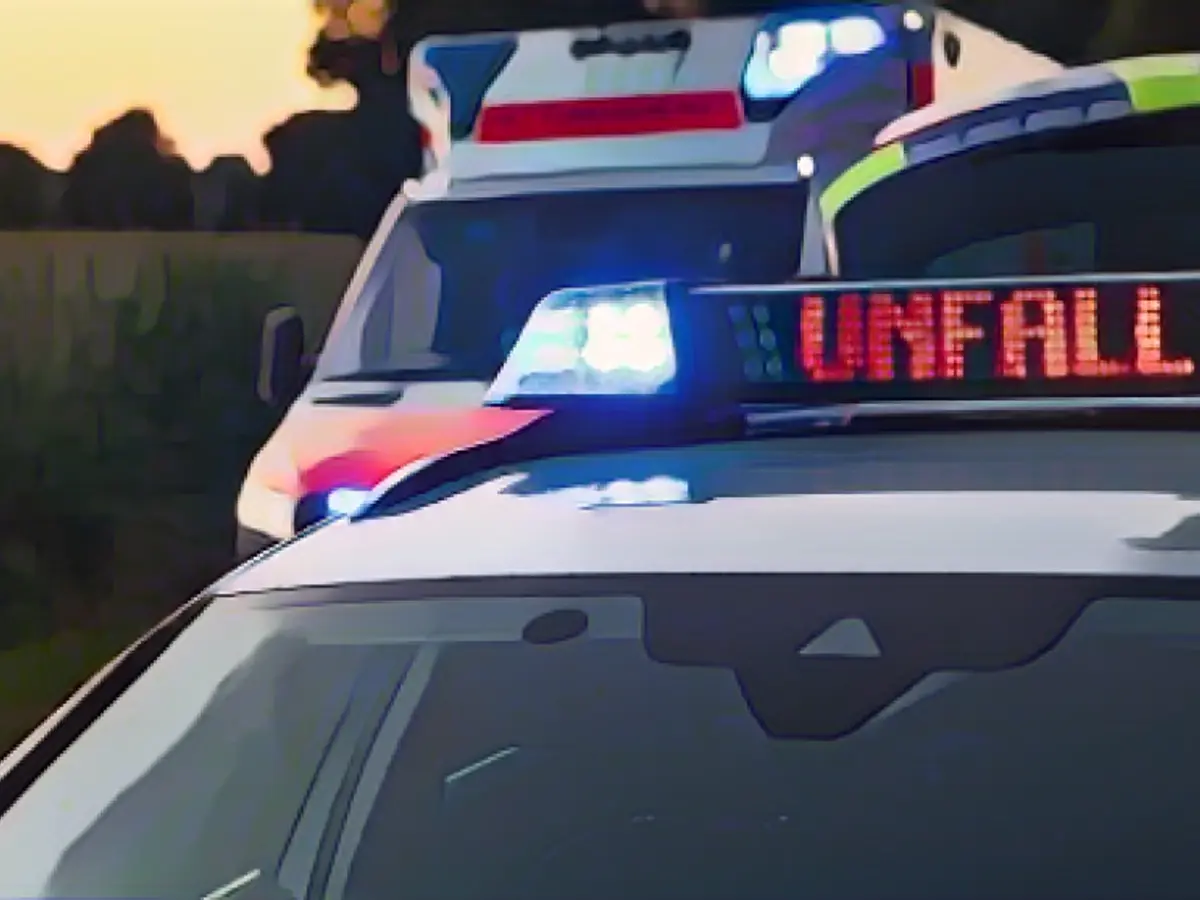 Woman (53) dies in traffic accident