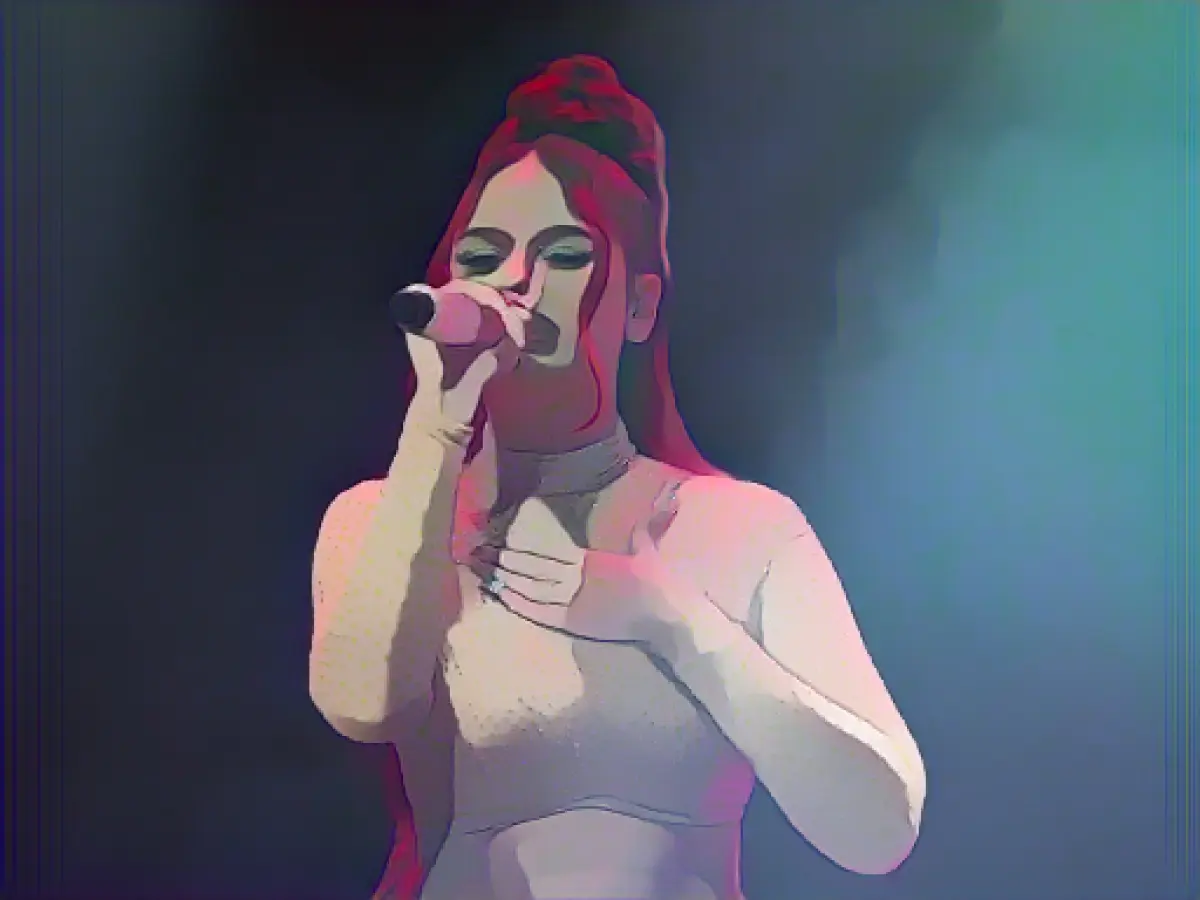 Rapper Badmómzjay can't let things go so easily