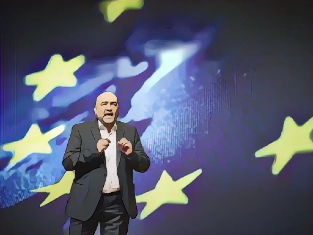 Nouripour reports on the consequences of his work for relatives