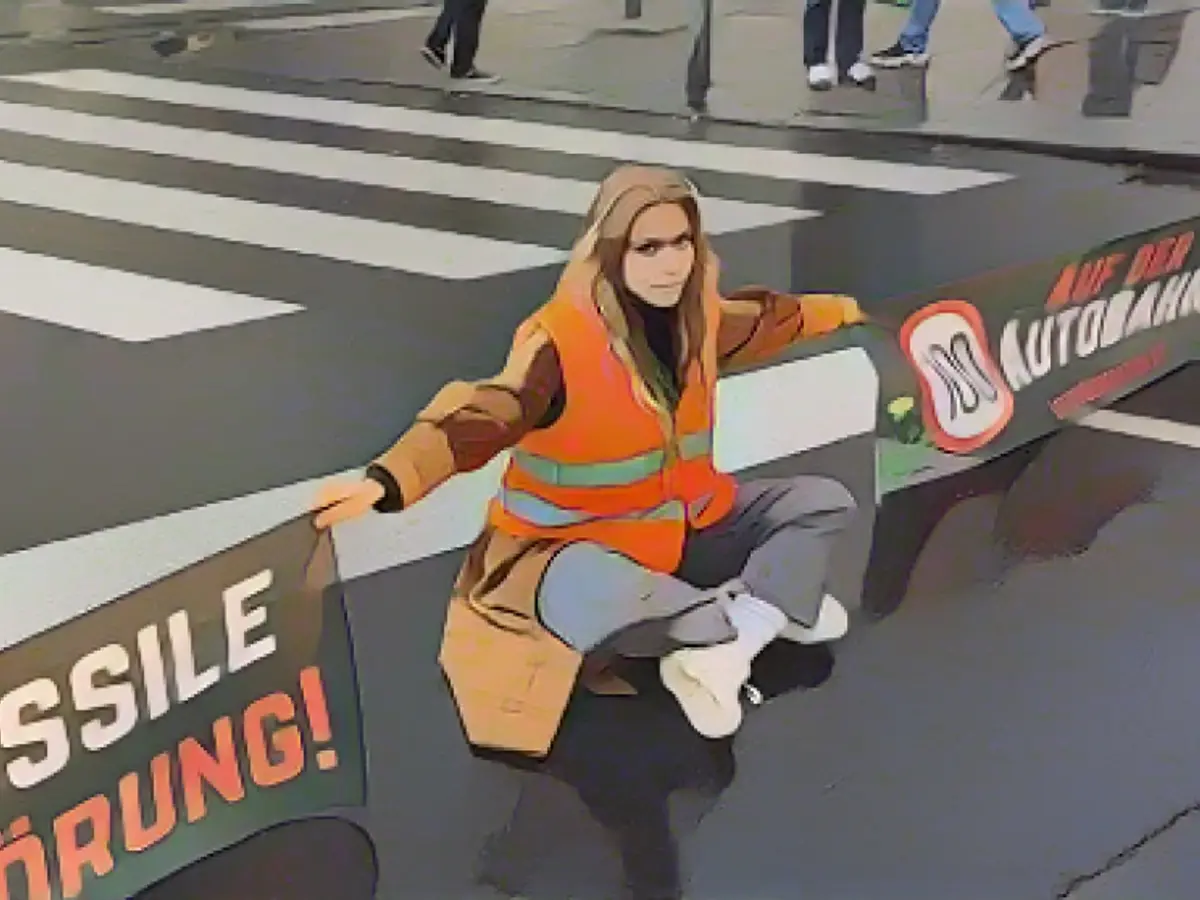 Climate Shakira to be remanded in custody in Vienna!