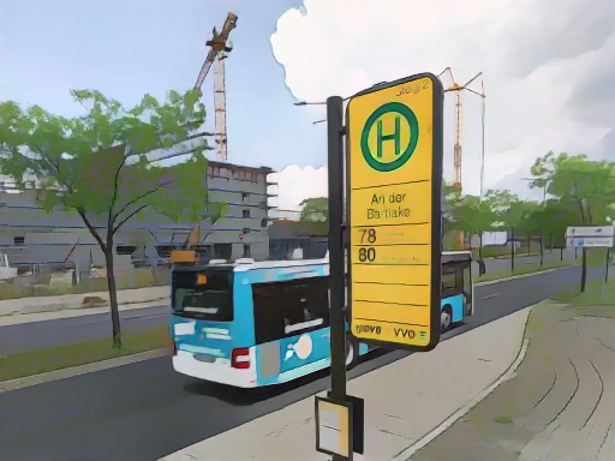 Information shows bus and train capacity utilization in real time