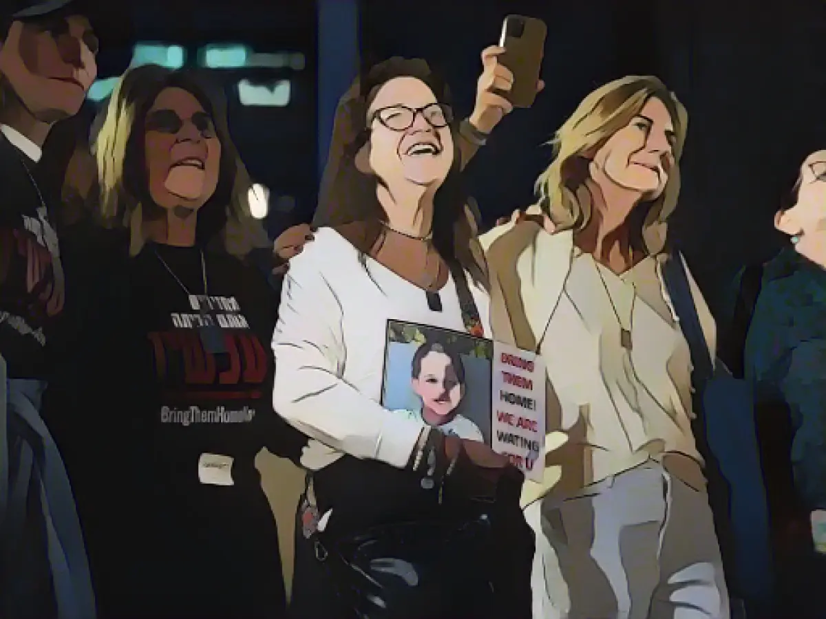 First group of hostages from the Gaza Strip released