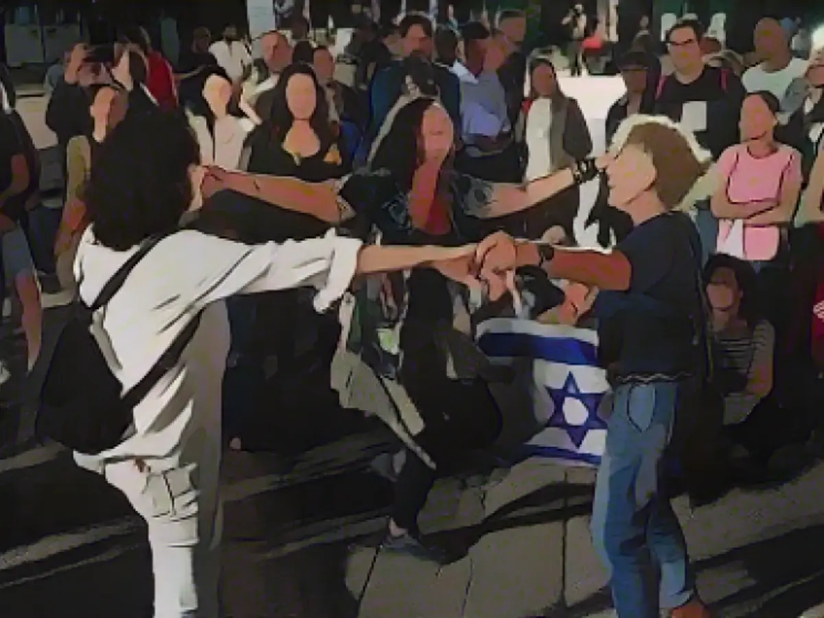 Israel dances with happiness!