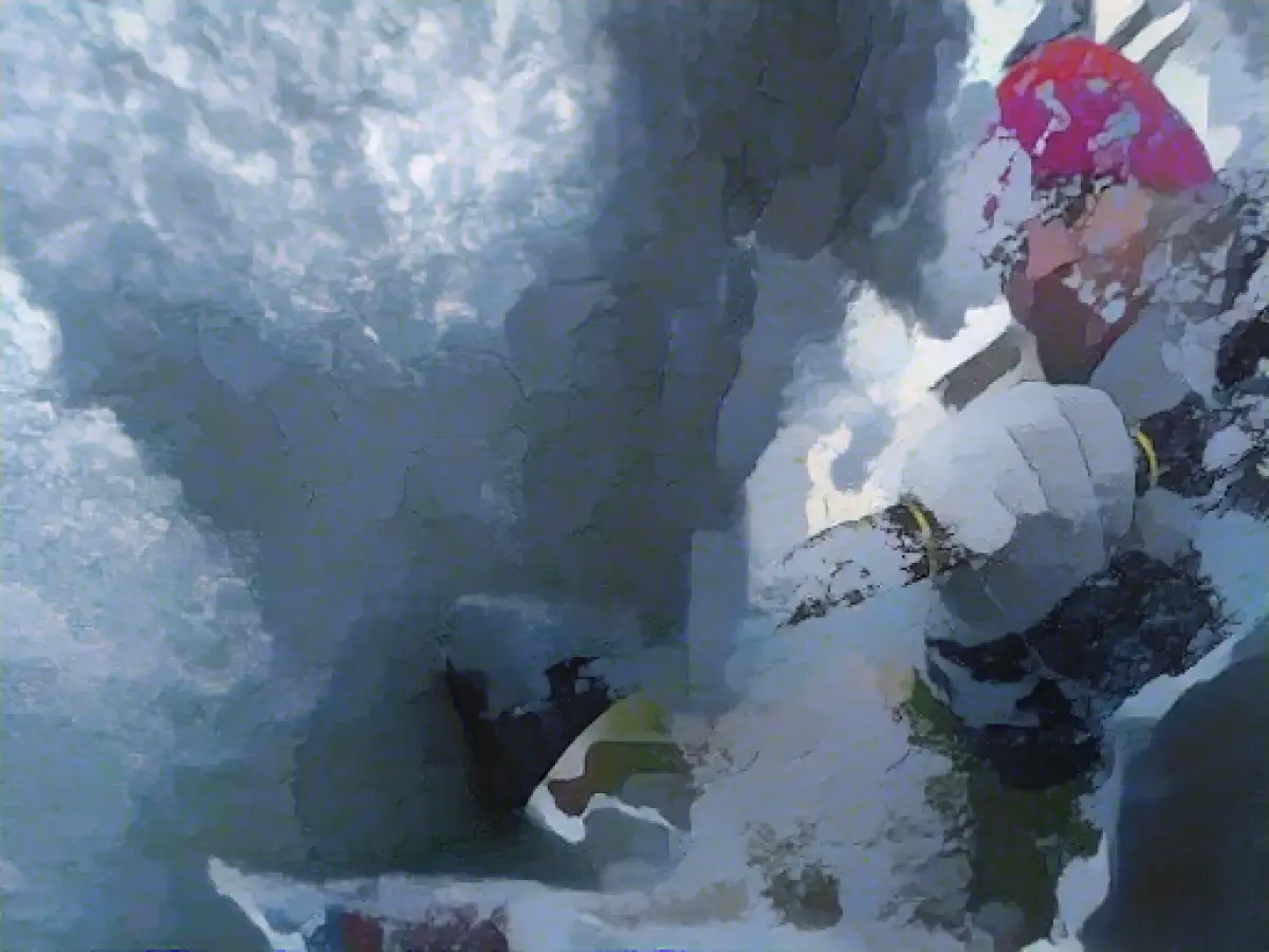 Onset of winter: snow and icy roads lead to accidents