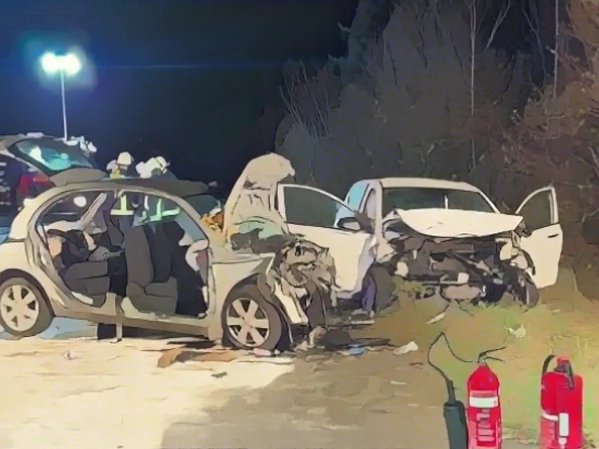 Three women in mortal danger after head-on crash