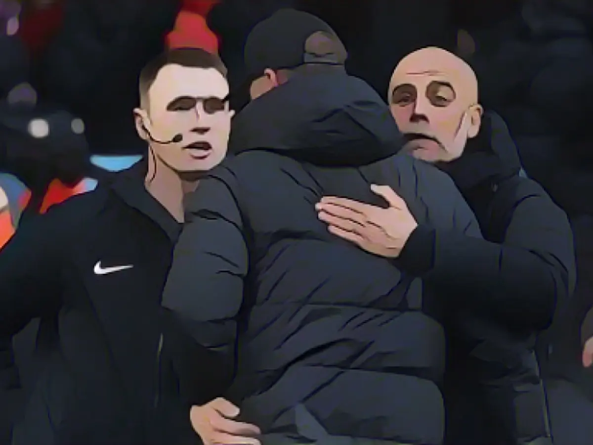 Klopp must separate Pep and Liverpool star