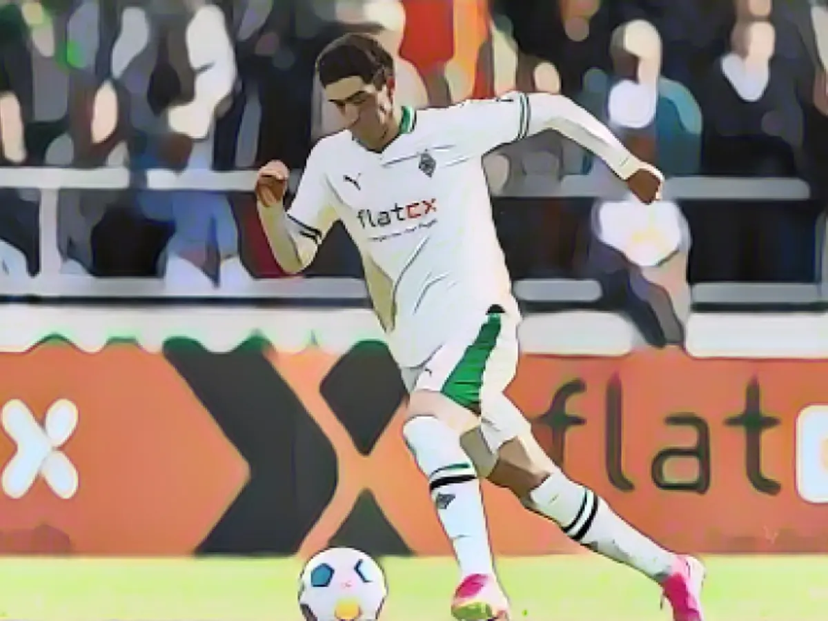 Ranos between the soccer worlds!