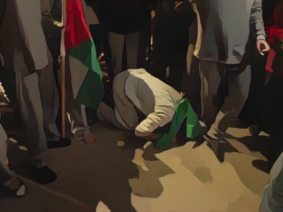 Celebrations for Palestinians released from Israel's prisons