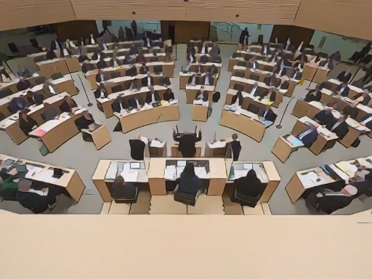 Larger constituencies do not lead to less proximity to citizens