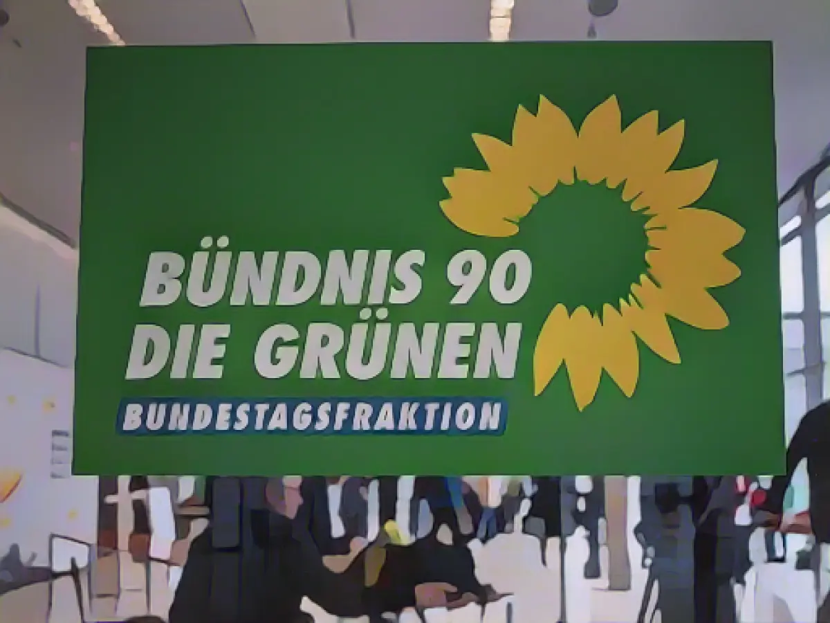 Greens adopt election manifesto: No changes on asylum