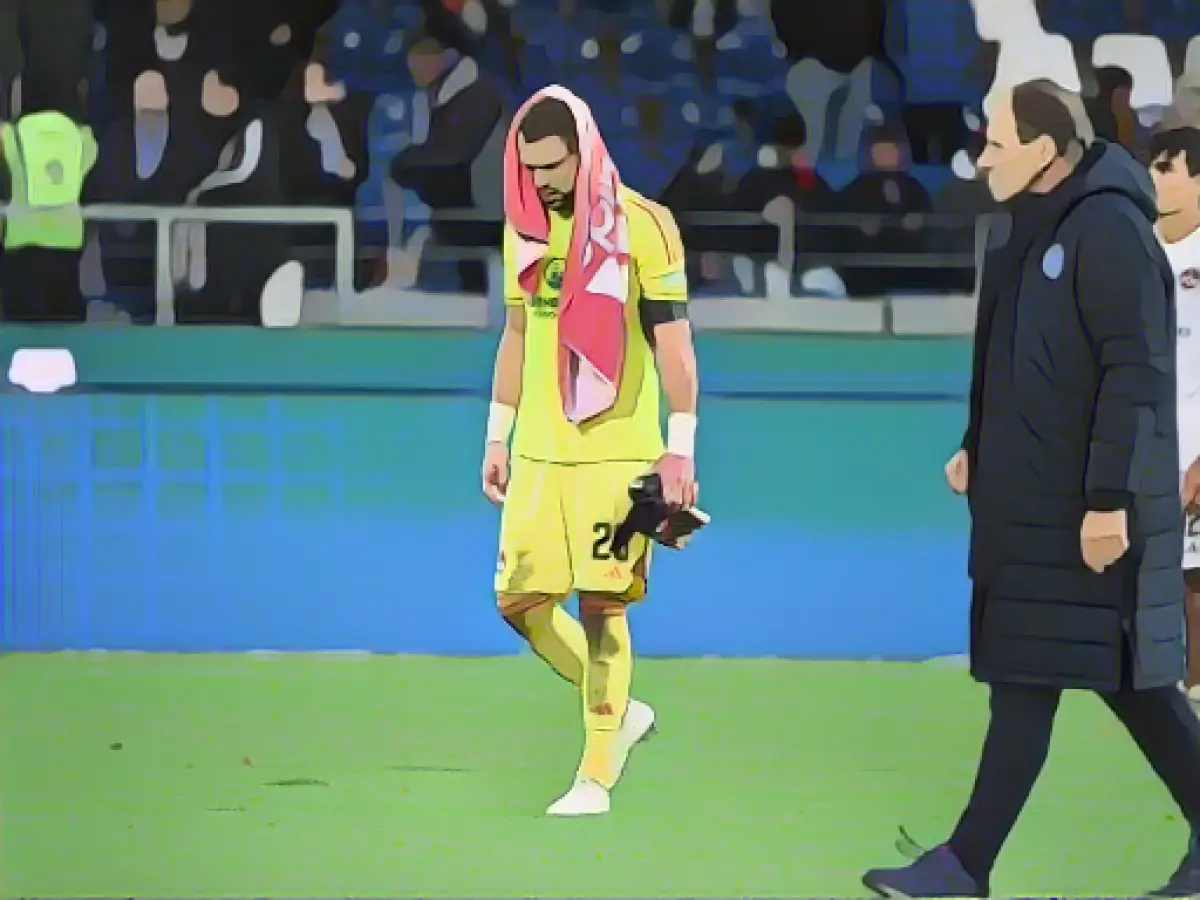 1. FC Nürnberg loses to Karlsruher SC after a lightning goal