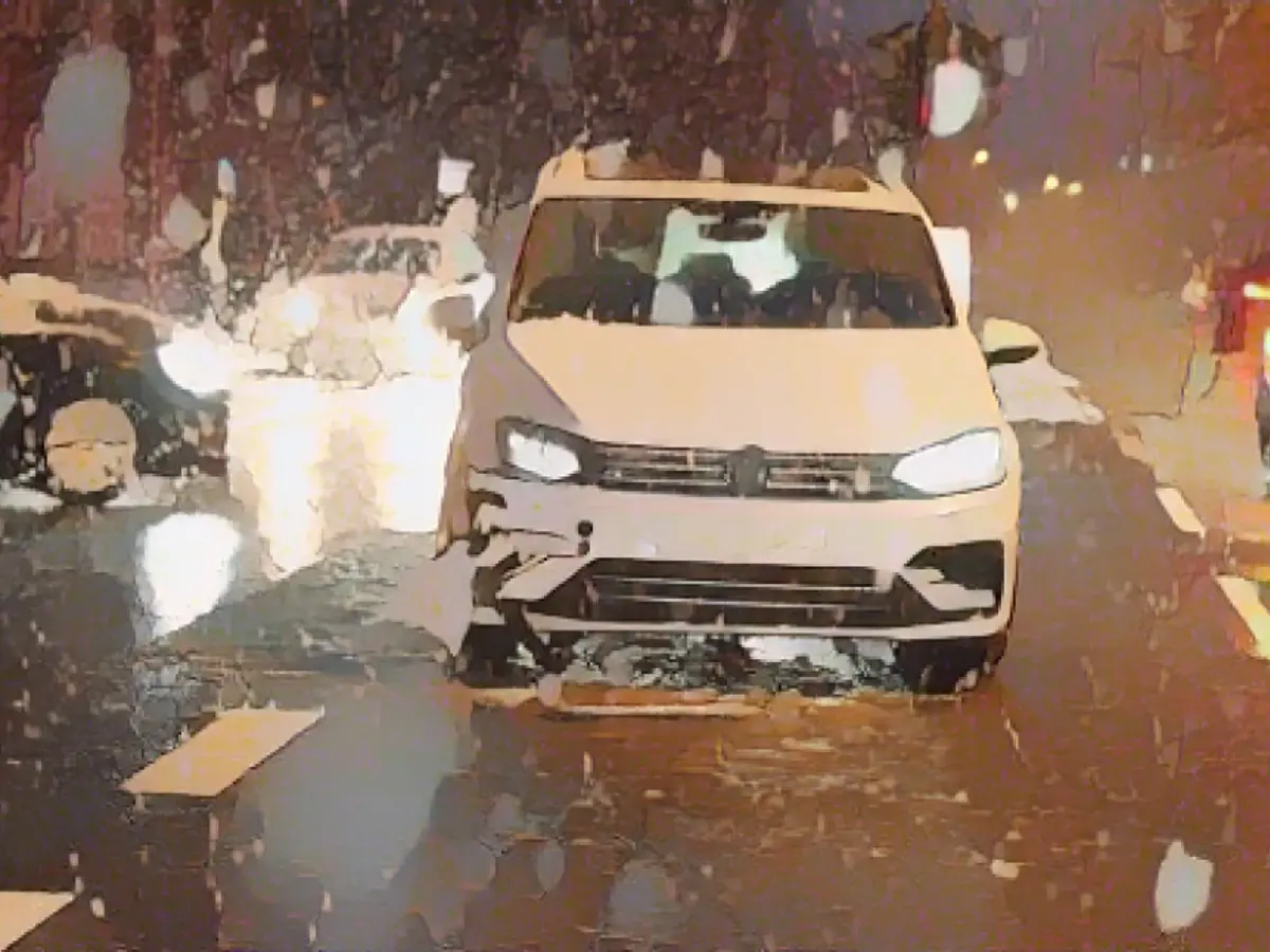 More than 60 accidents after winter storms