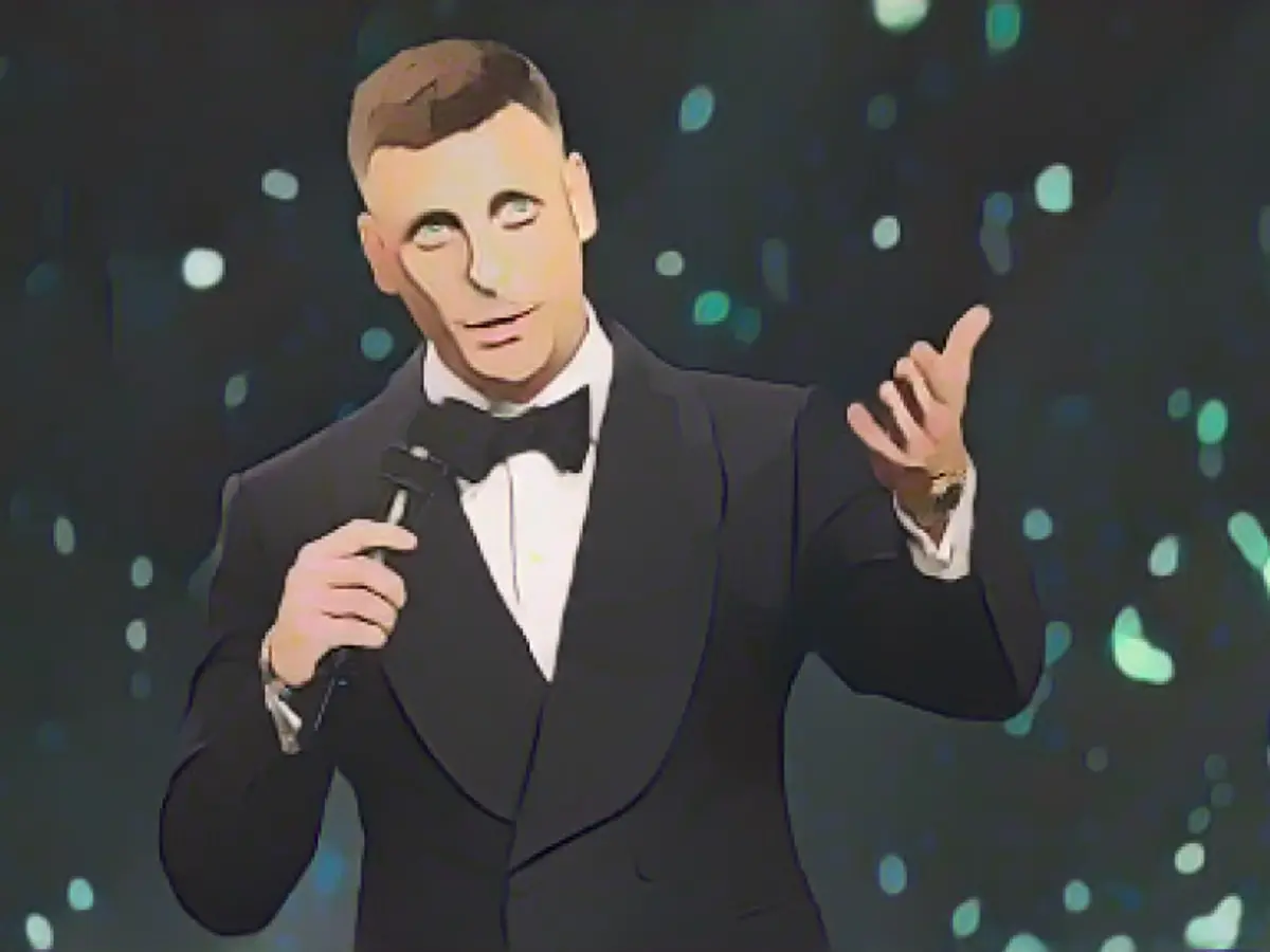 What makes comedy star Felix Lobrecht tick