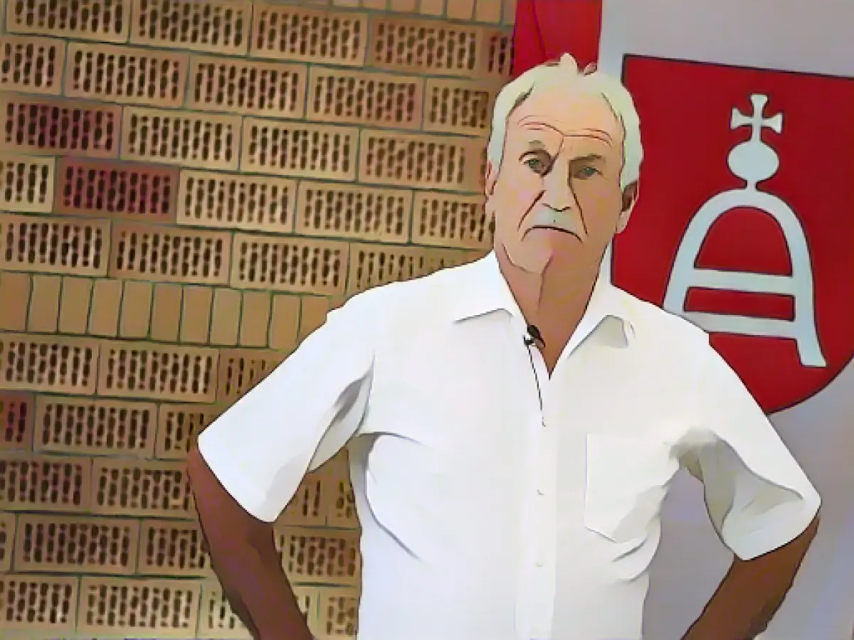 Newly elected mayor calls for more concessions