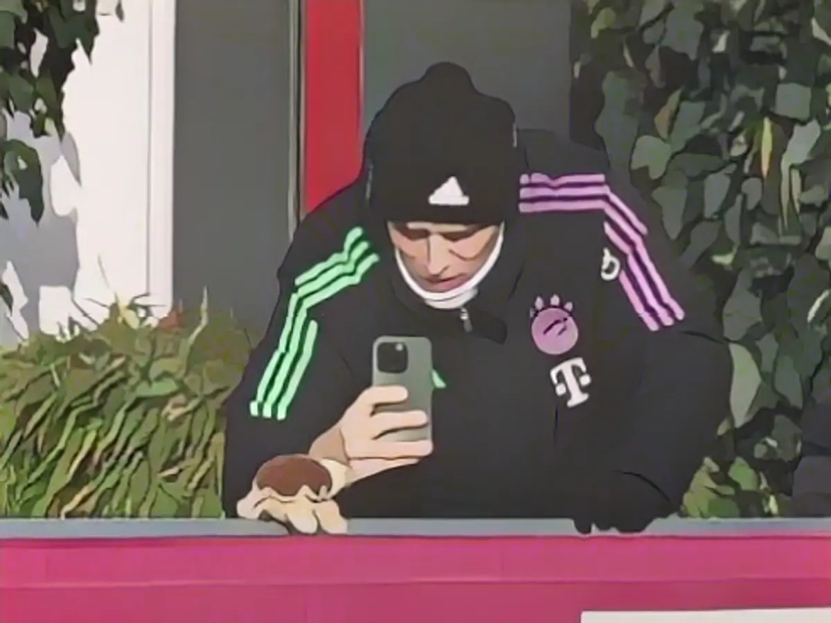 Cuddly toy riddles in Bayern training!