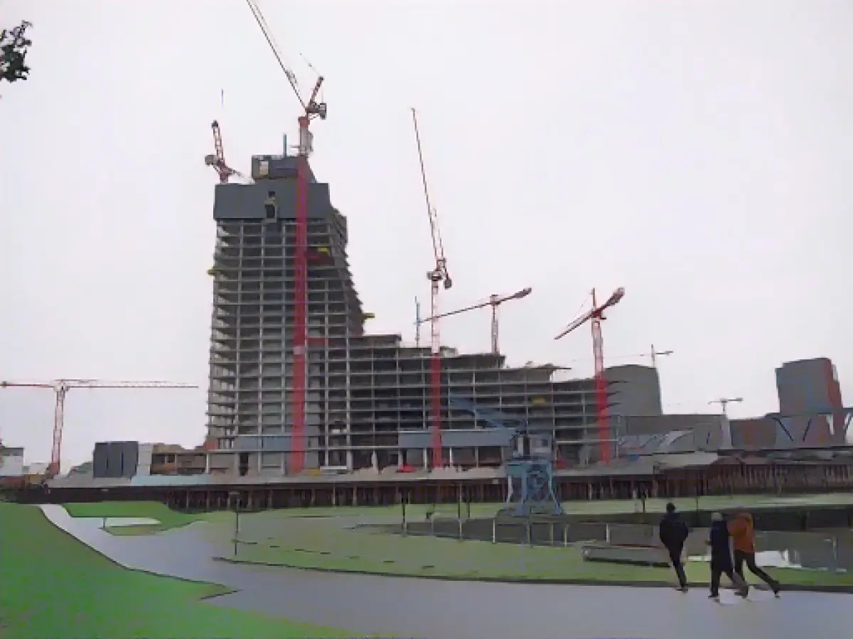 Kühne considers investment in Elbtower project in Hamburg