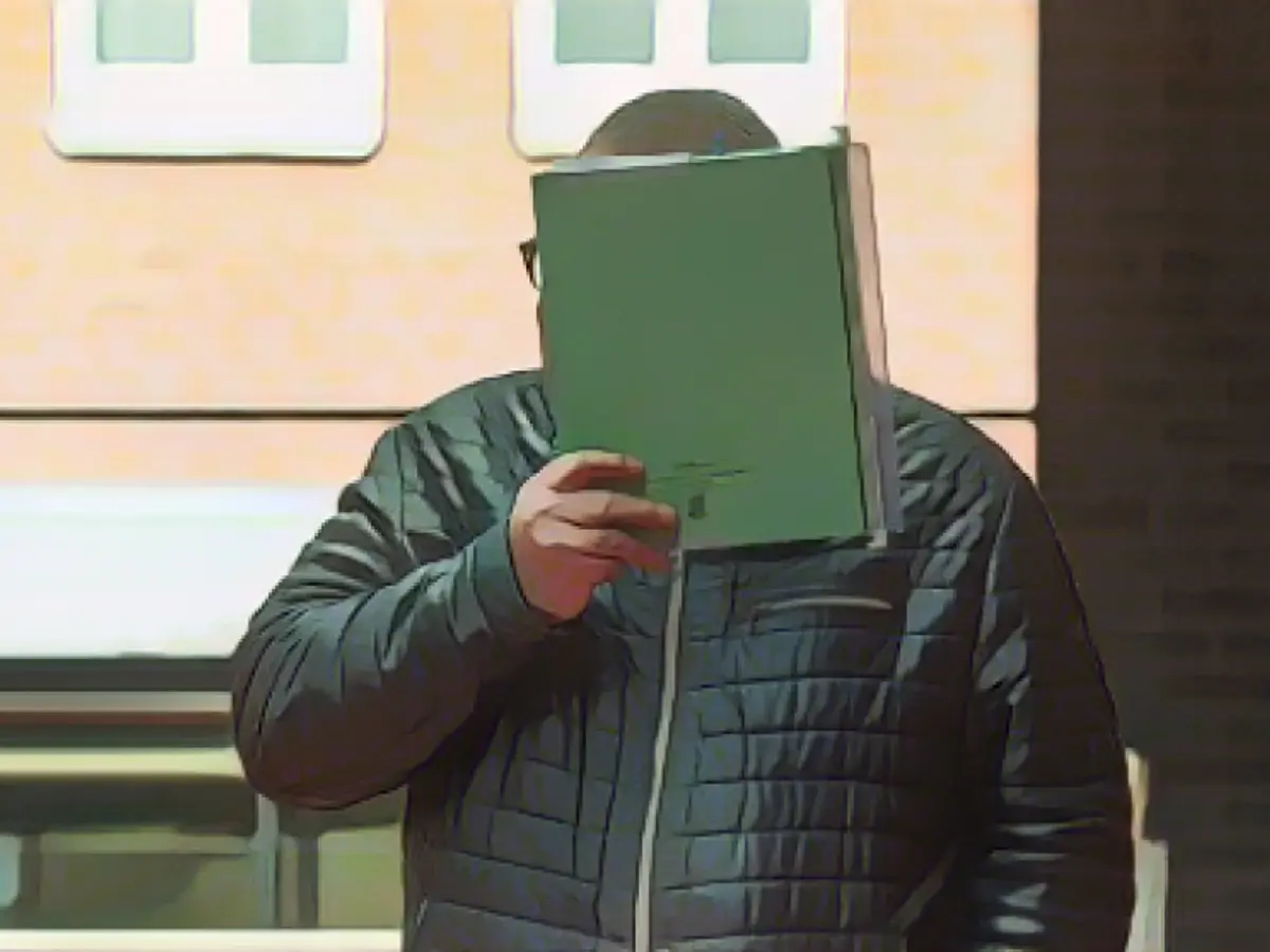 Lawyer (50) convicted of embezzlement