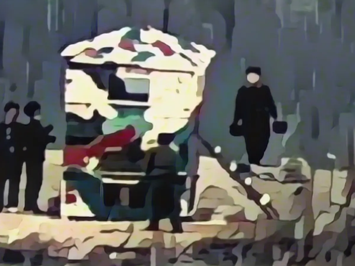 North Korea arms itself on the border with the South