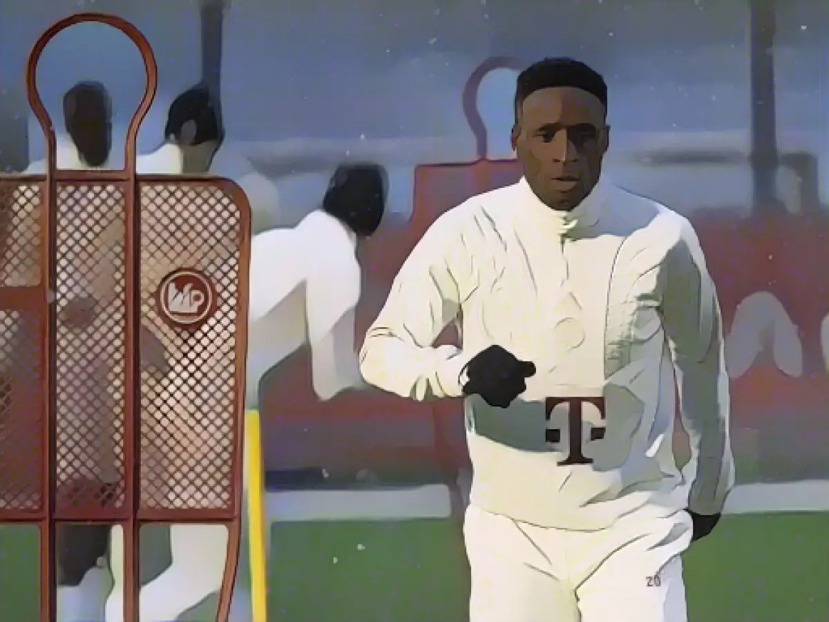 Bayern professional Sarr with cruciate ligament rupture in training