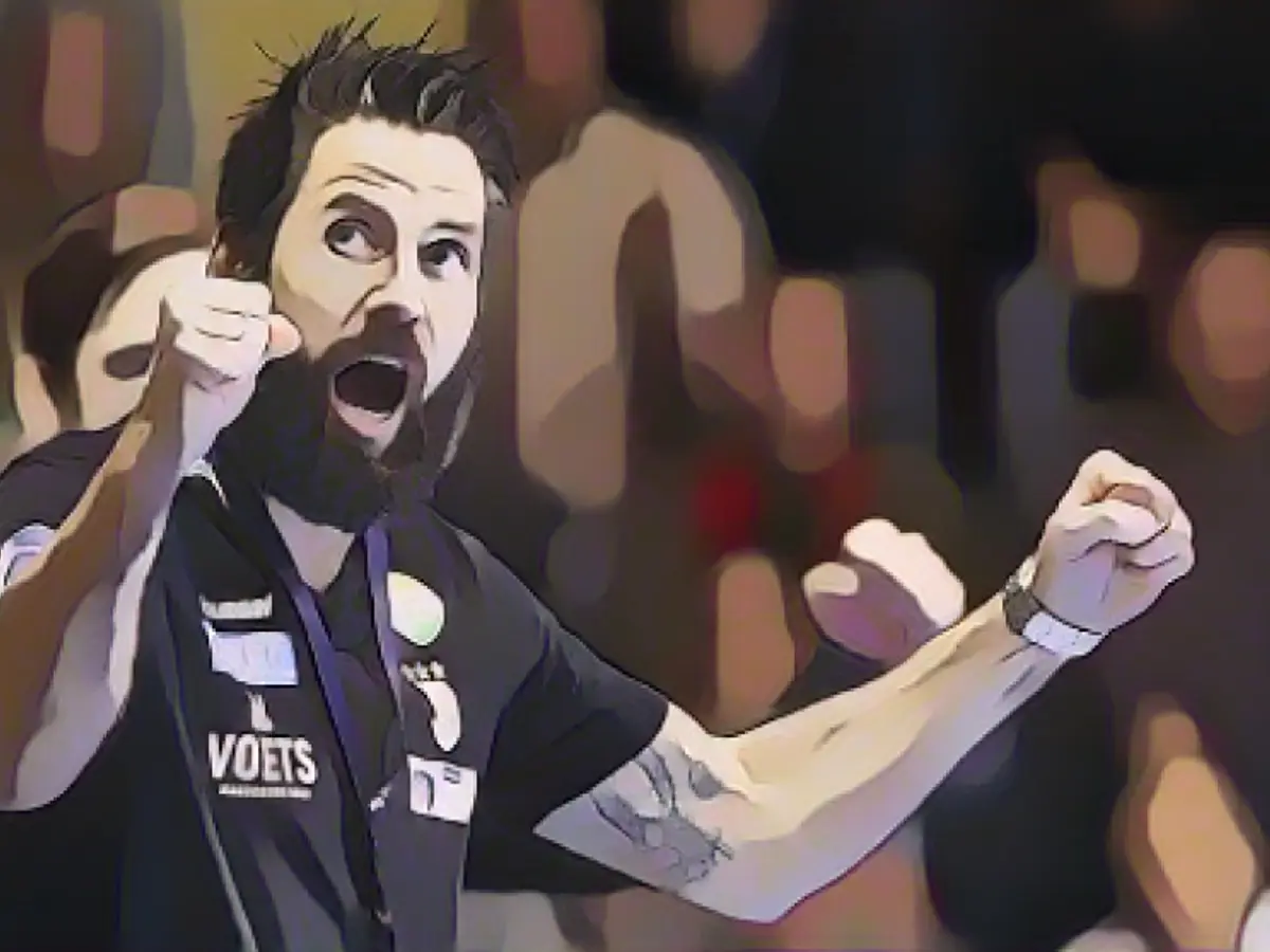 Winning streak grows! Wiegert's beard too