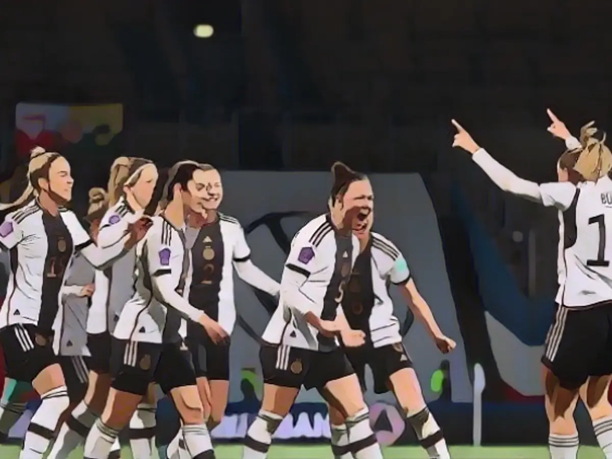 Last-minute goal saves DFB women from the big shootout