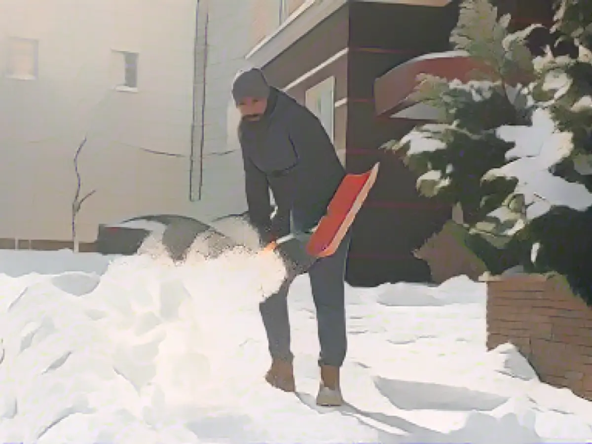 Why using a wet vacuum to clear snow is a bad idea