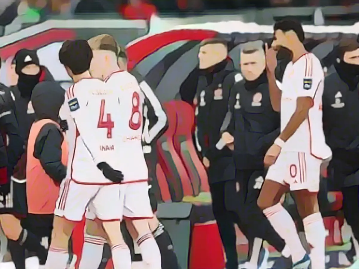 Referee injured: Second division match in Nuremberg interrupted