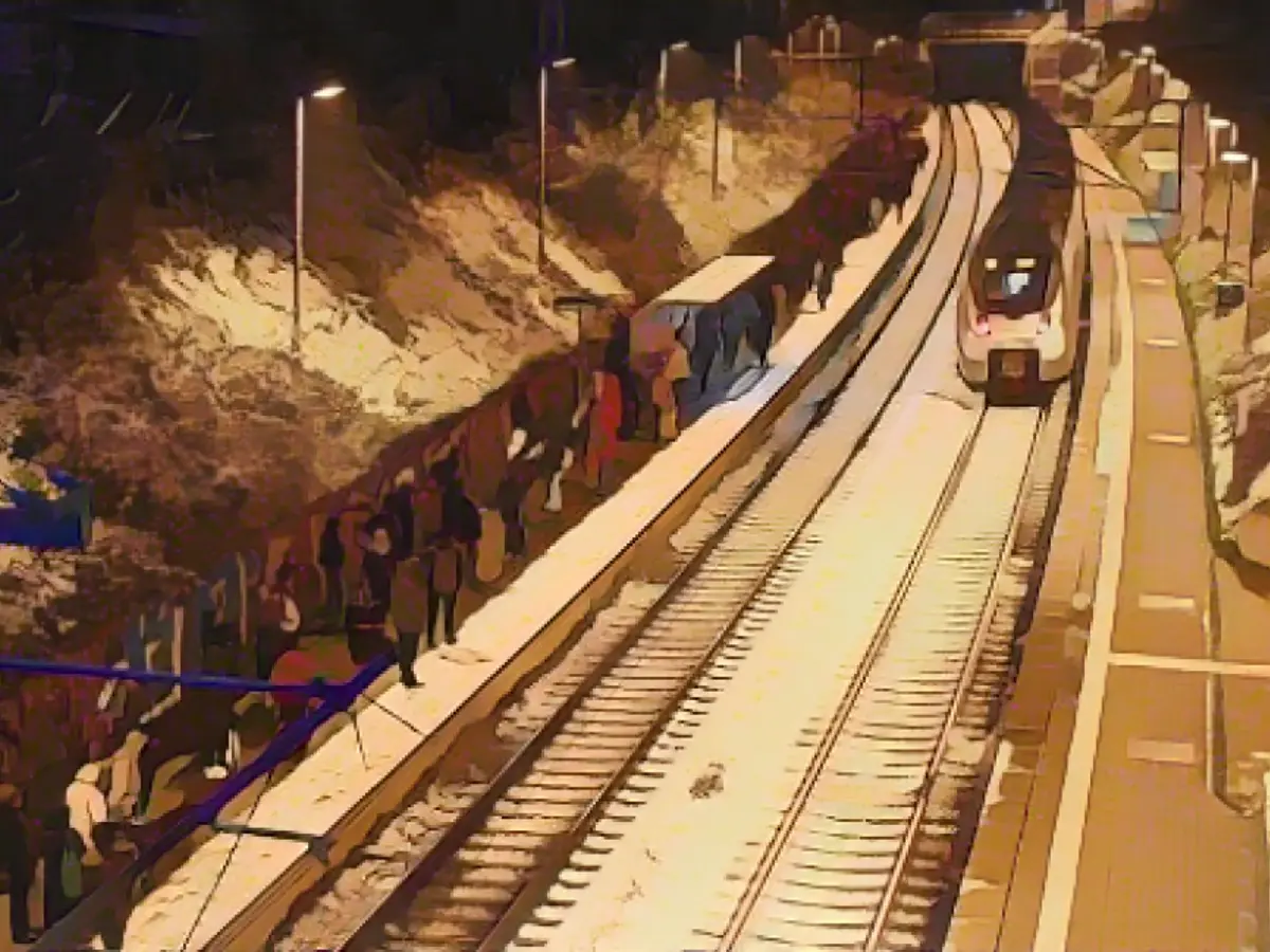 Teenagers suspected after irritant gas attack