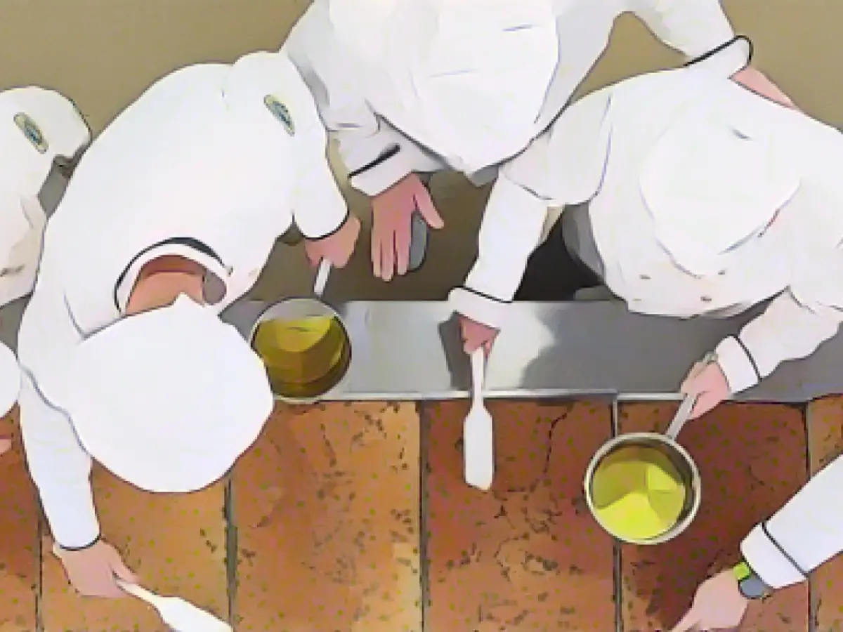 Bakers of the giant stollen get help from engineers