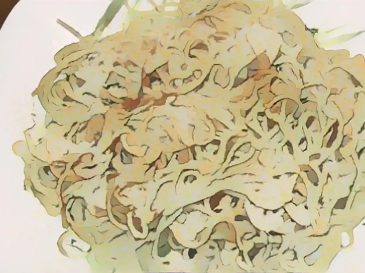 One serving of garlic spaghetti