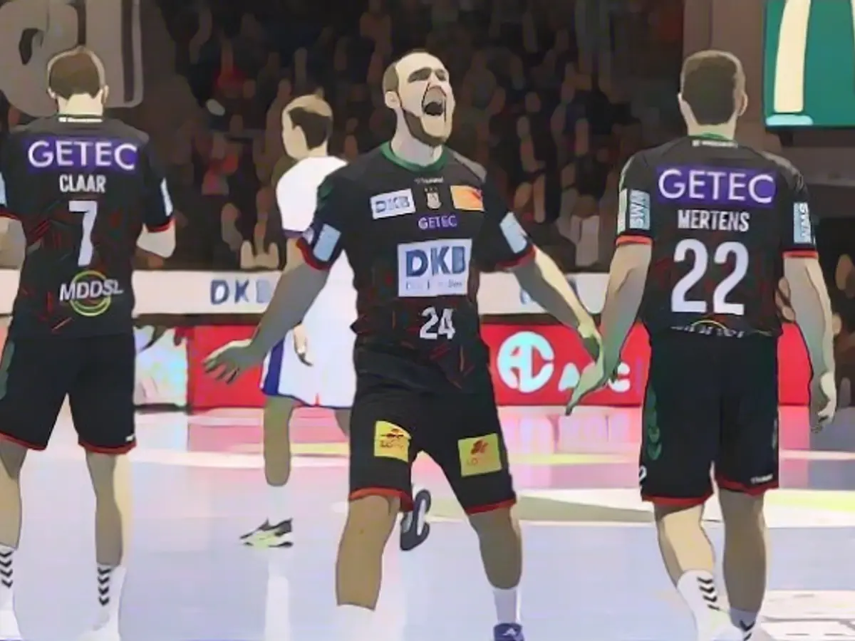 Champions League winner extends super series