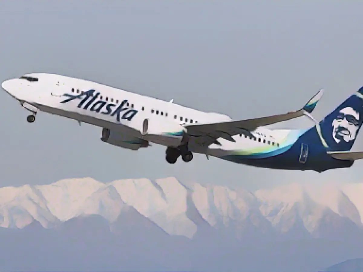 Alaska Airlines acquires Hawaiian Airlines for $1.9 billion
