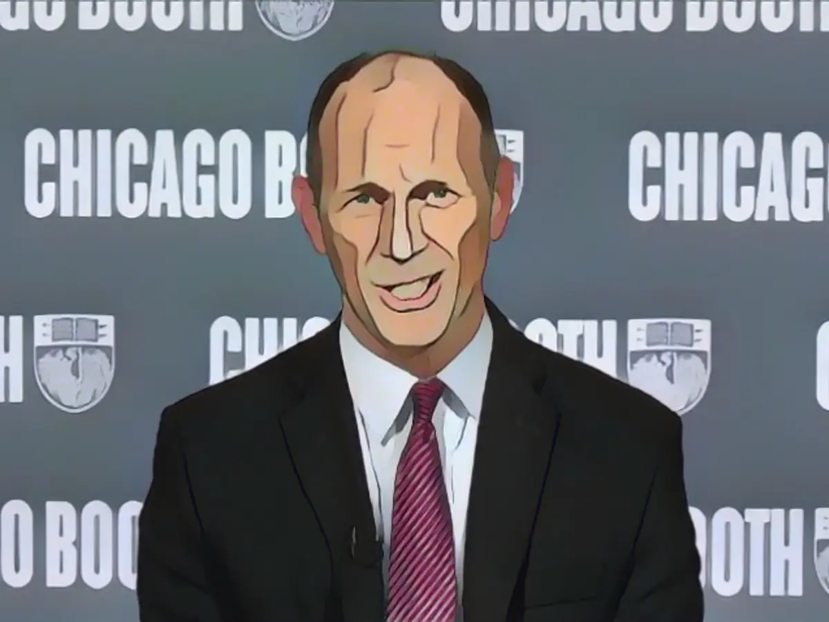 Initial jobless claims fall to lowest level in two months