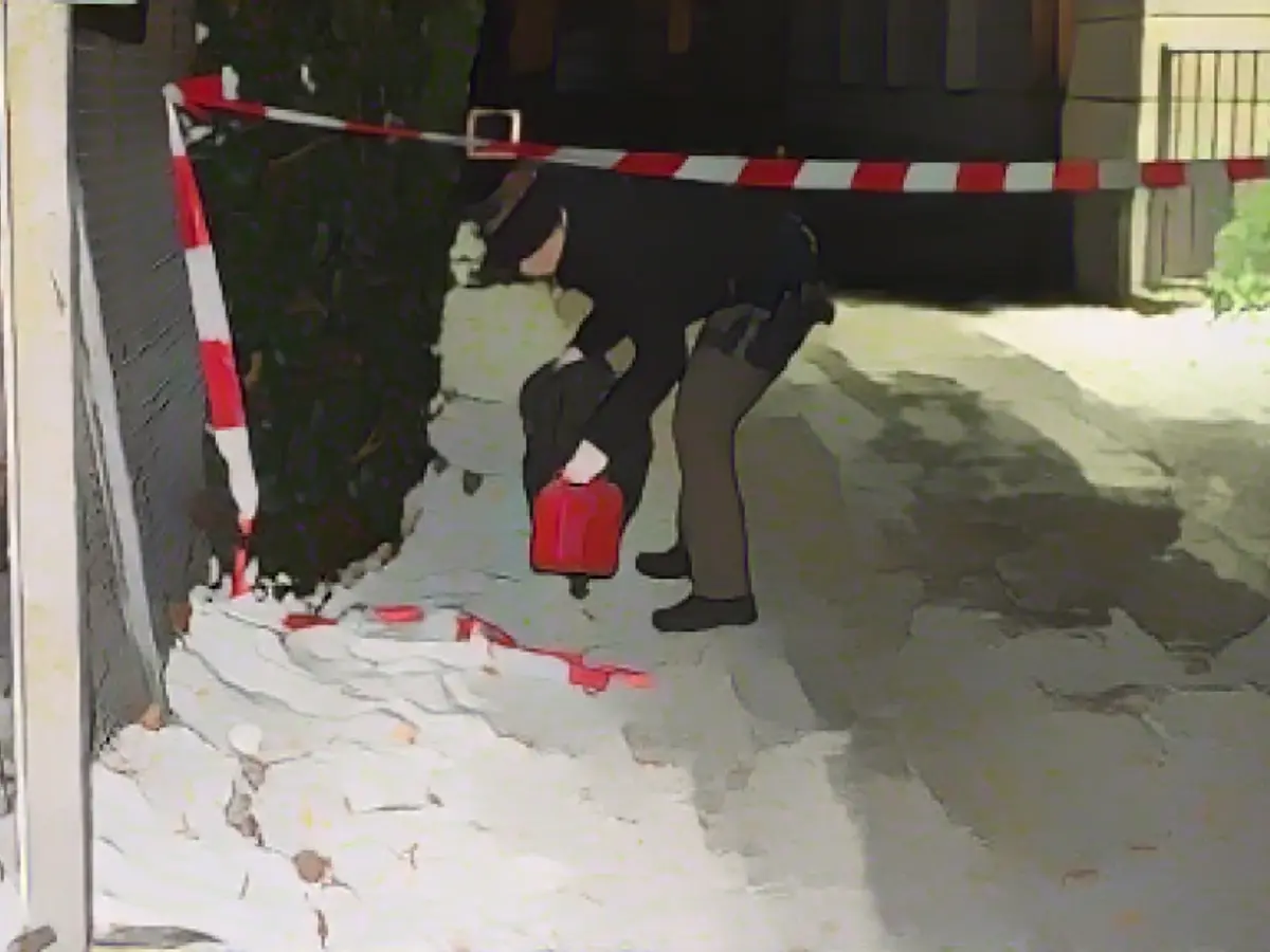 Arson attack on Iranian exile in Berlin