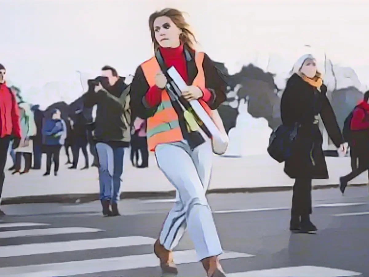 Public prosecutor's office investigates Climate Shakira