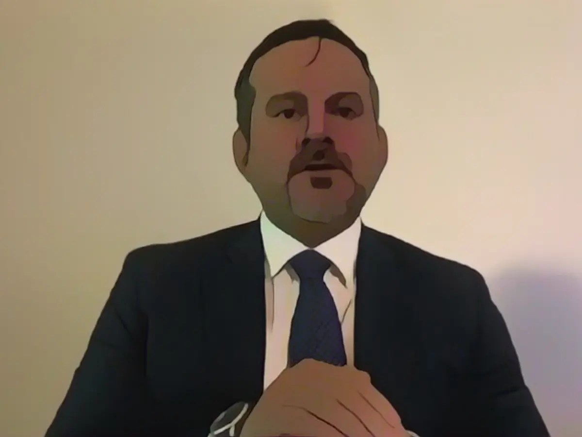 Former Afghan central bank governor predicts Taliban facing dark economic times