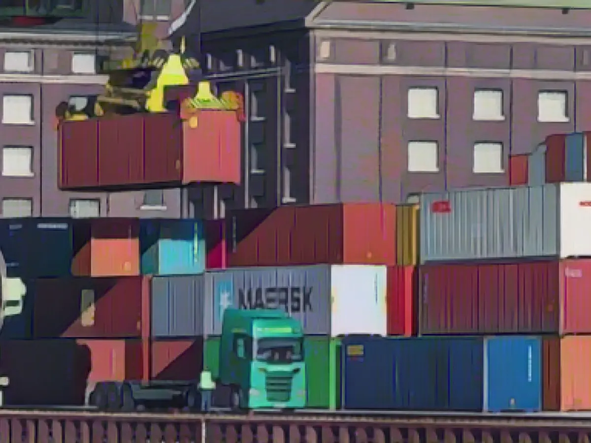 Slump in exports continues in October - slowdown in EU weighs on demand