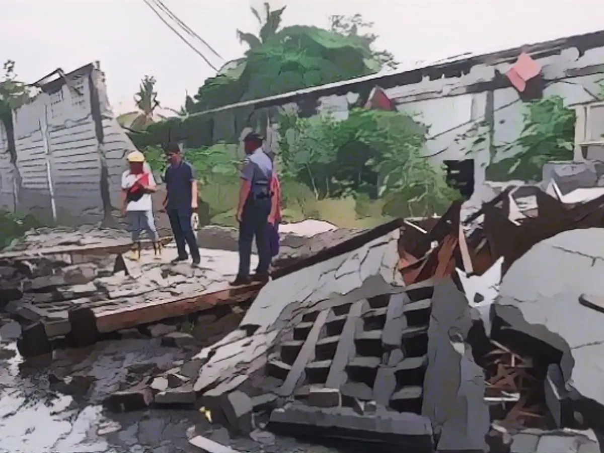 More severe earthquakes in the Philippines