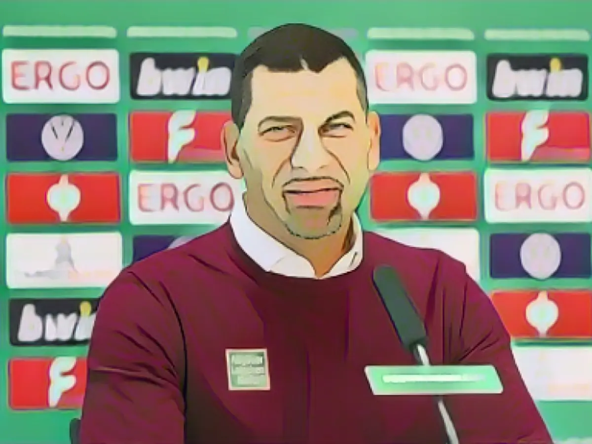 What can Grammozis do?