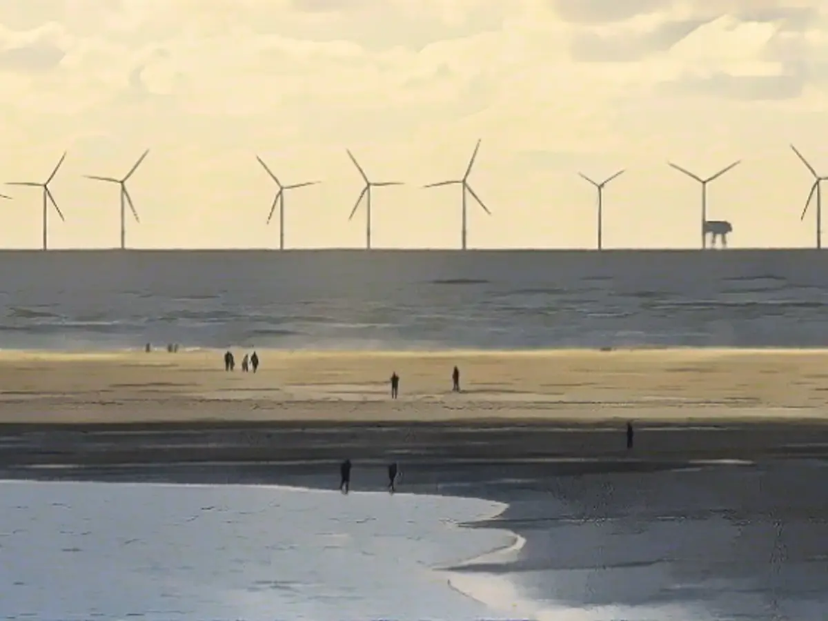 Thousands of wind turbines needed at the height of the Eiffel Tower