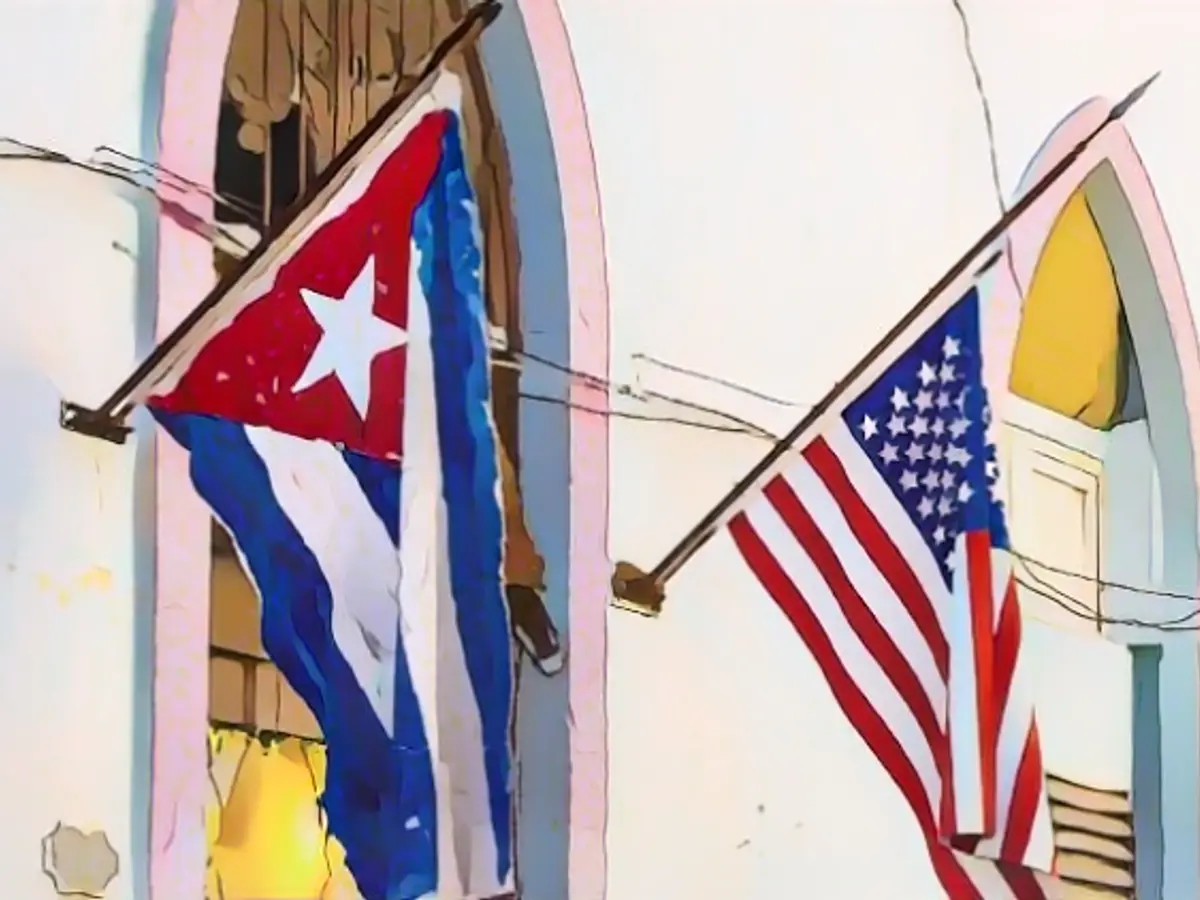 Ex-US ambassador alleged to have spied for Cuba