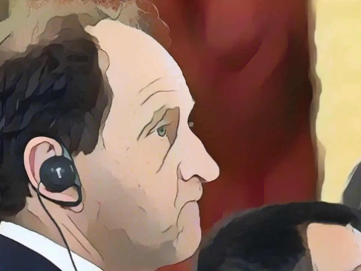 Putin pretends to be German ambassador