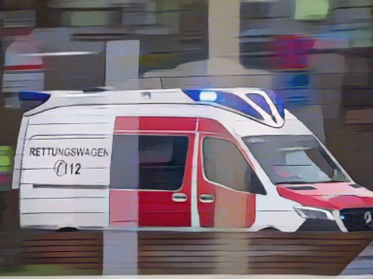 Crashed into the end of a traffic jam: Driver of a van dead