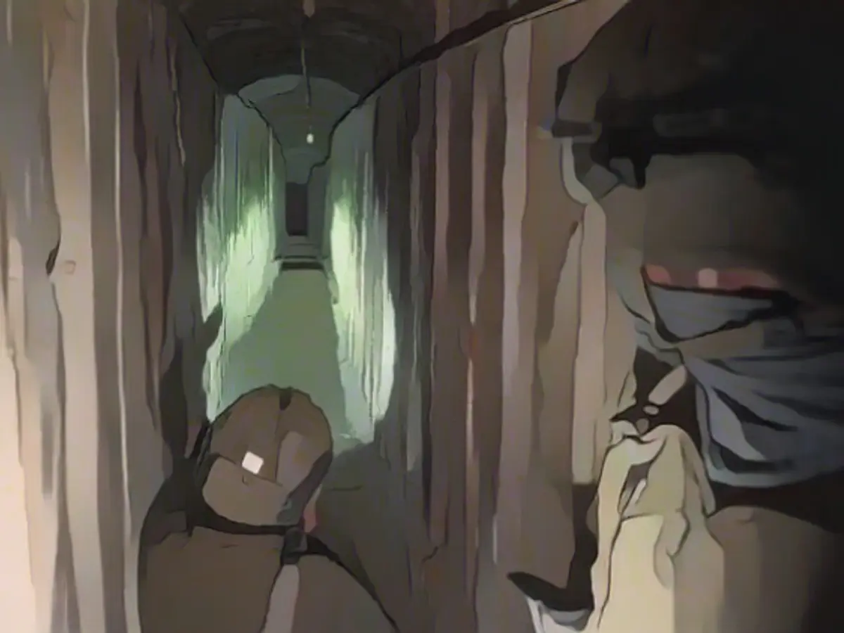 Israeli military chief: Flooding Hamas tunnels "good idea"