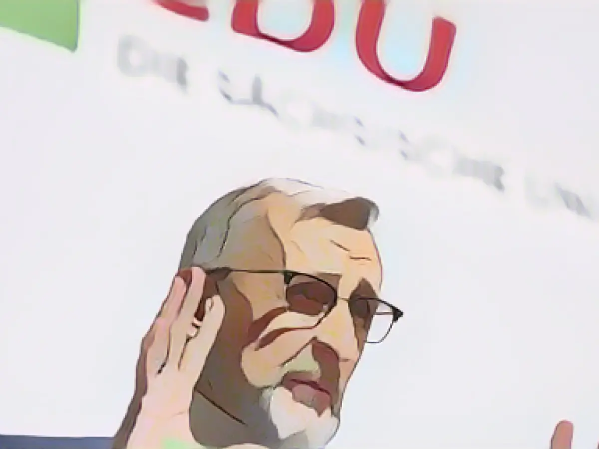 Border controls: Schuster wants extension to six months